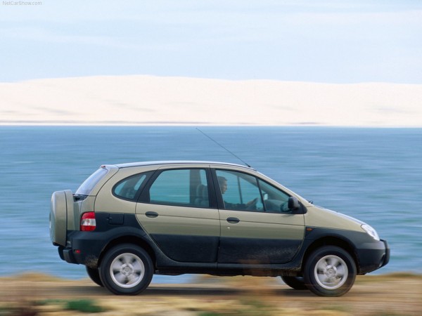 RENAULT