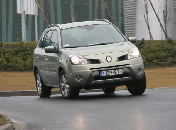 RENAULT