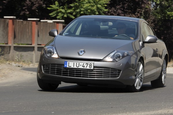 RENAULT LAGUNA