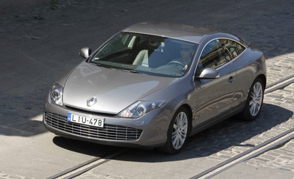 RENAULT LAGUNA