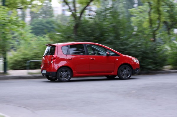 MITSUBISHI COLT