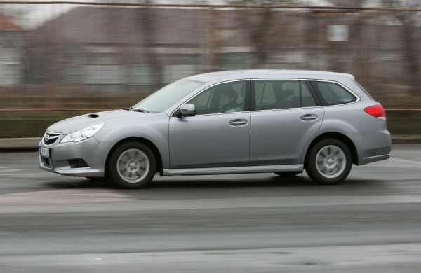 SUBARU LEGACY