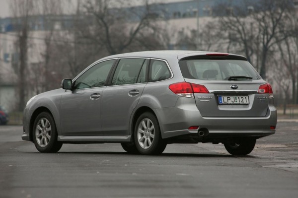 SUBARU LEGACY