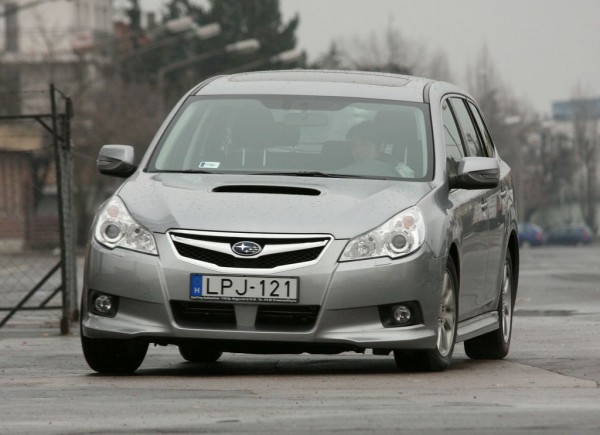 SUBARU LEGACY