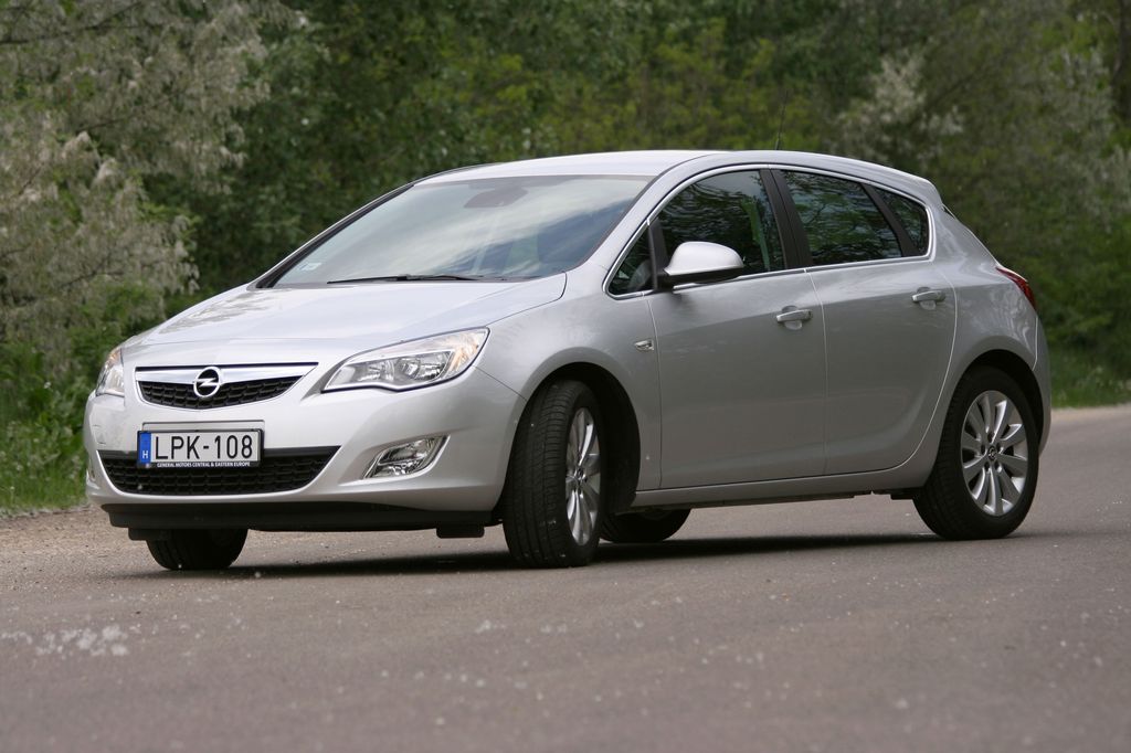 OPEL ASTRA J