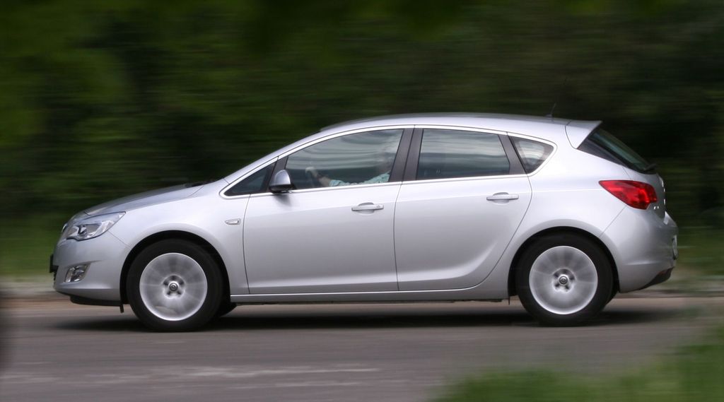 OPEL ASTRA J