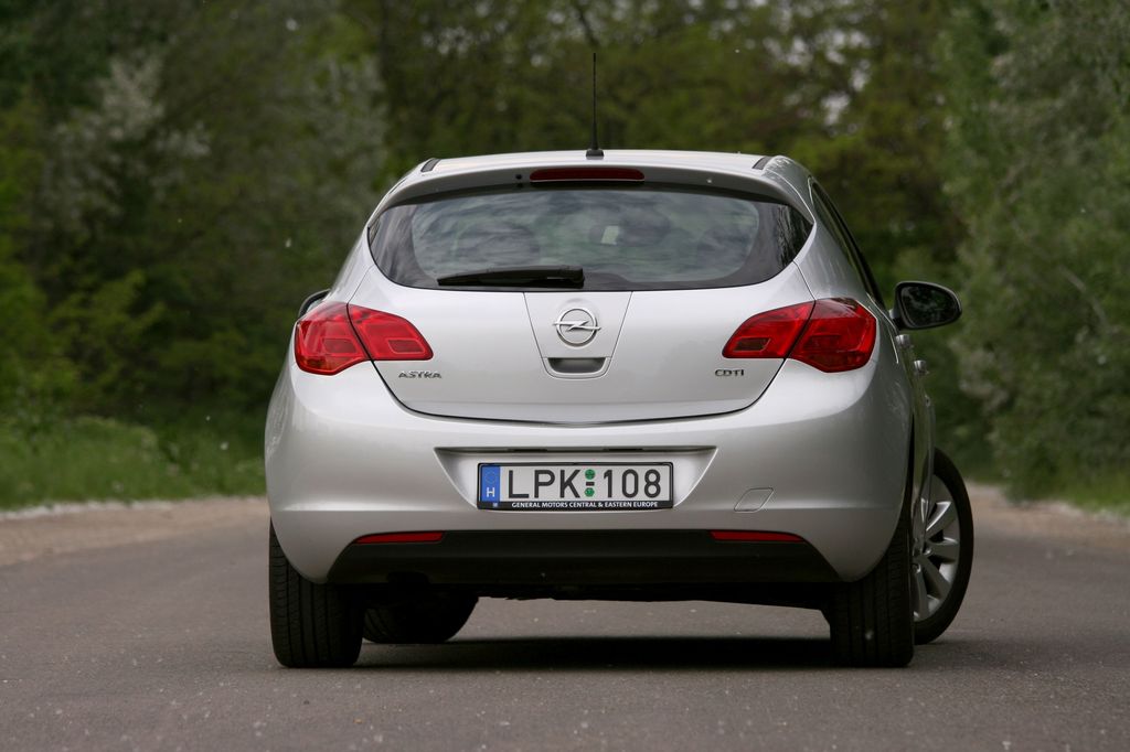 OPEL ASTRA J
