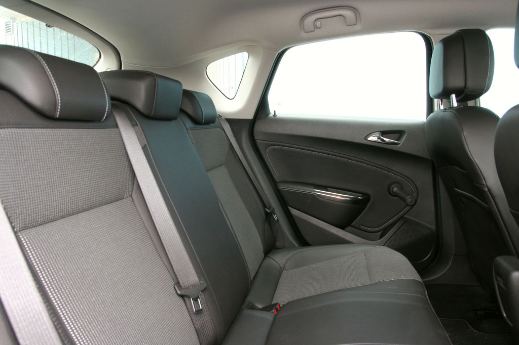 OPEL ASTRA J