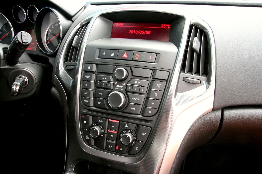 OPEL ASTRA J