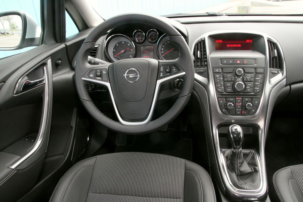 OPEL ASTRA J