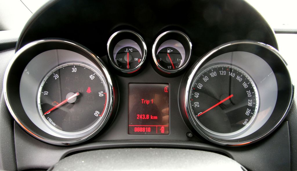 OPEL ASTRA J