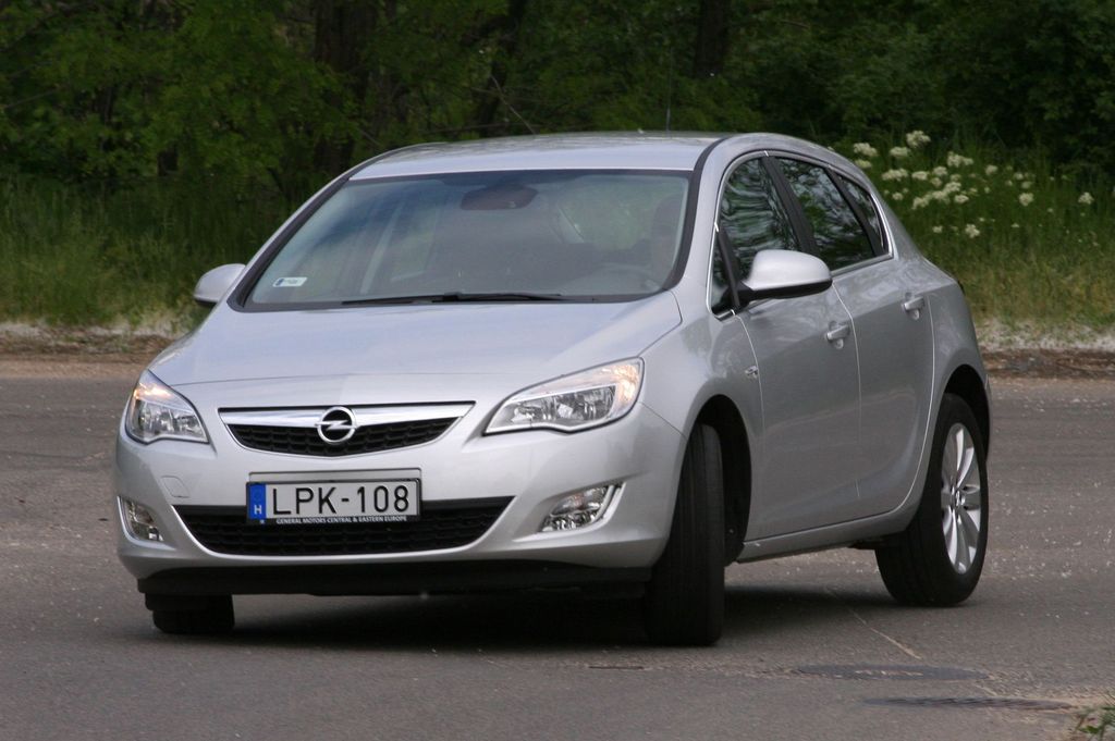 OPEL ASTRA J