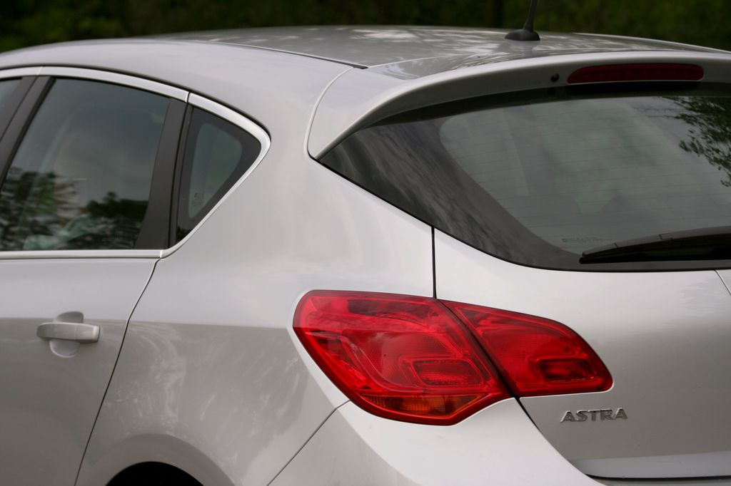 OPEL ASTRA J