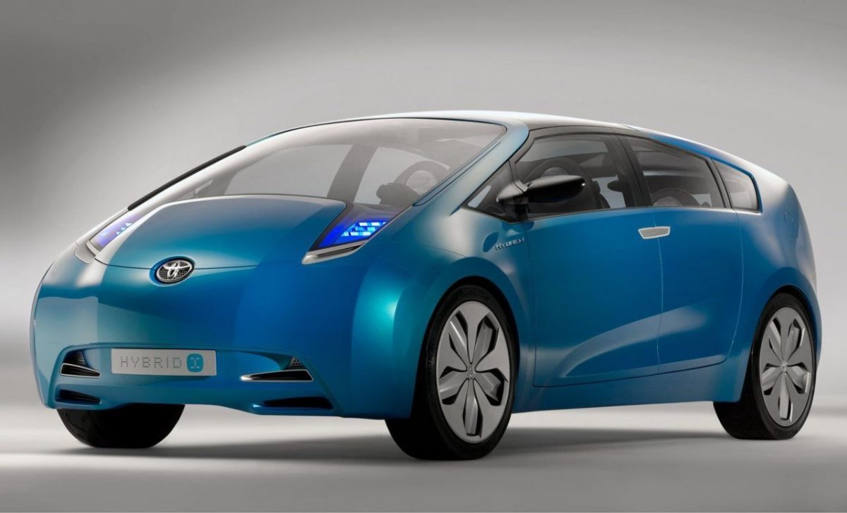TOYOTA PRIUS