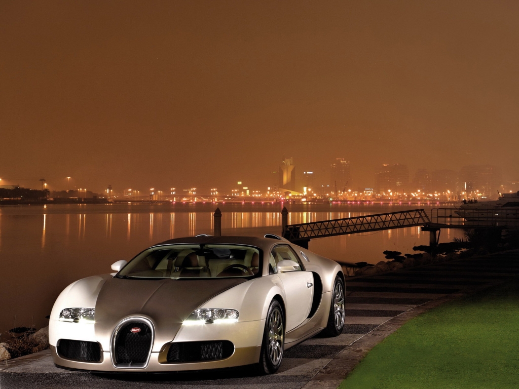 BUGATTI VEYRON