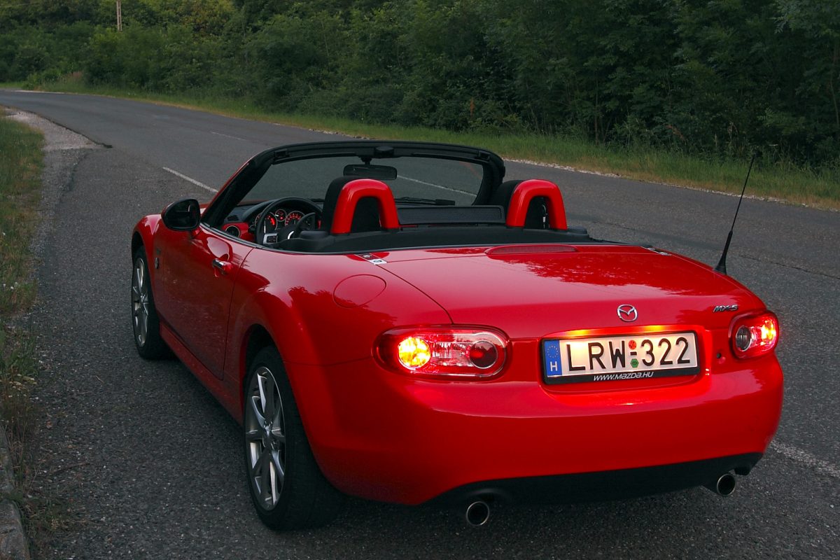 MAZDA MX-5