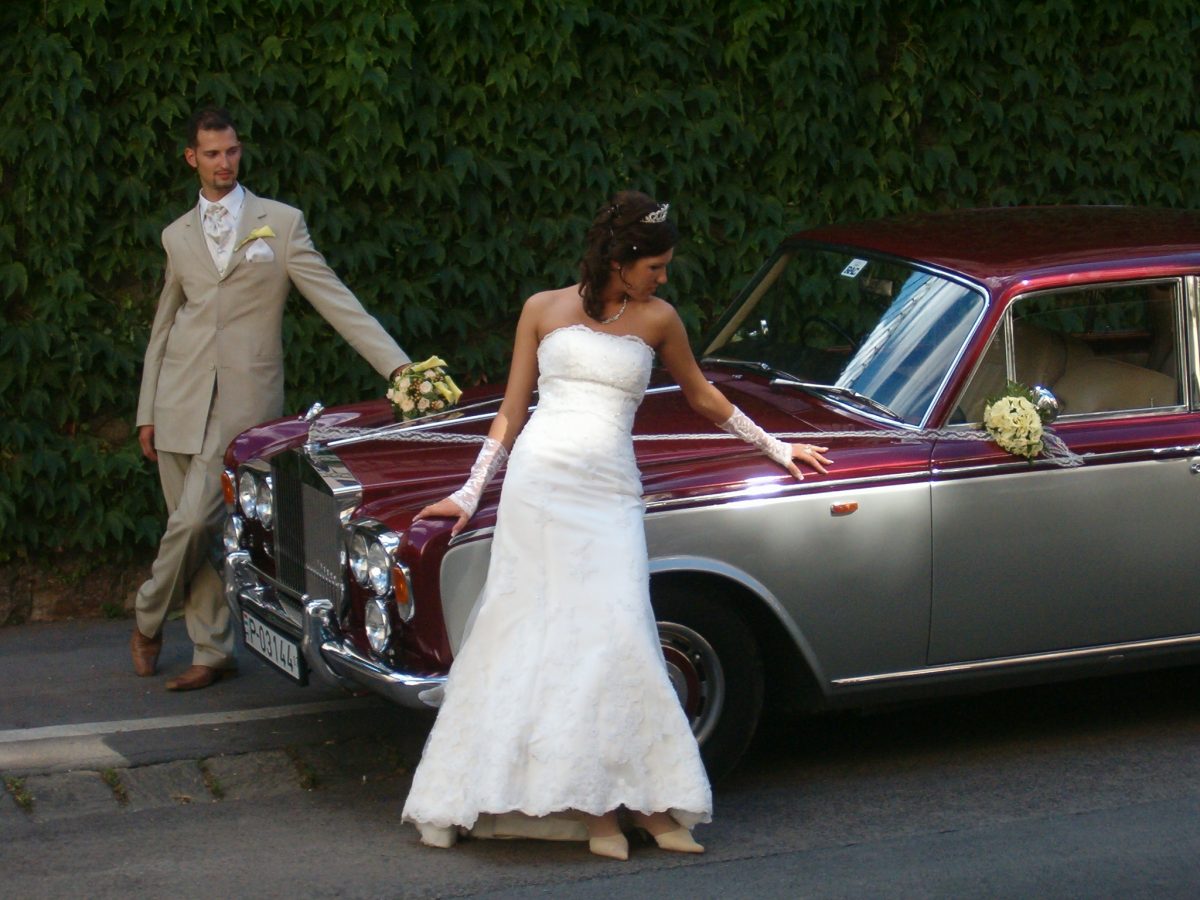ROLLS-ROYCE