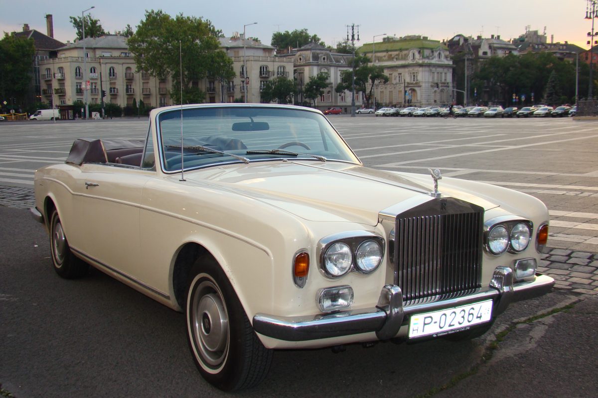 ROLLS-ROYCE