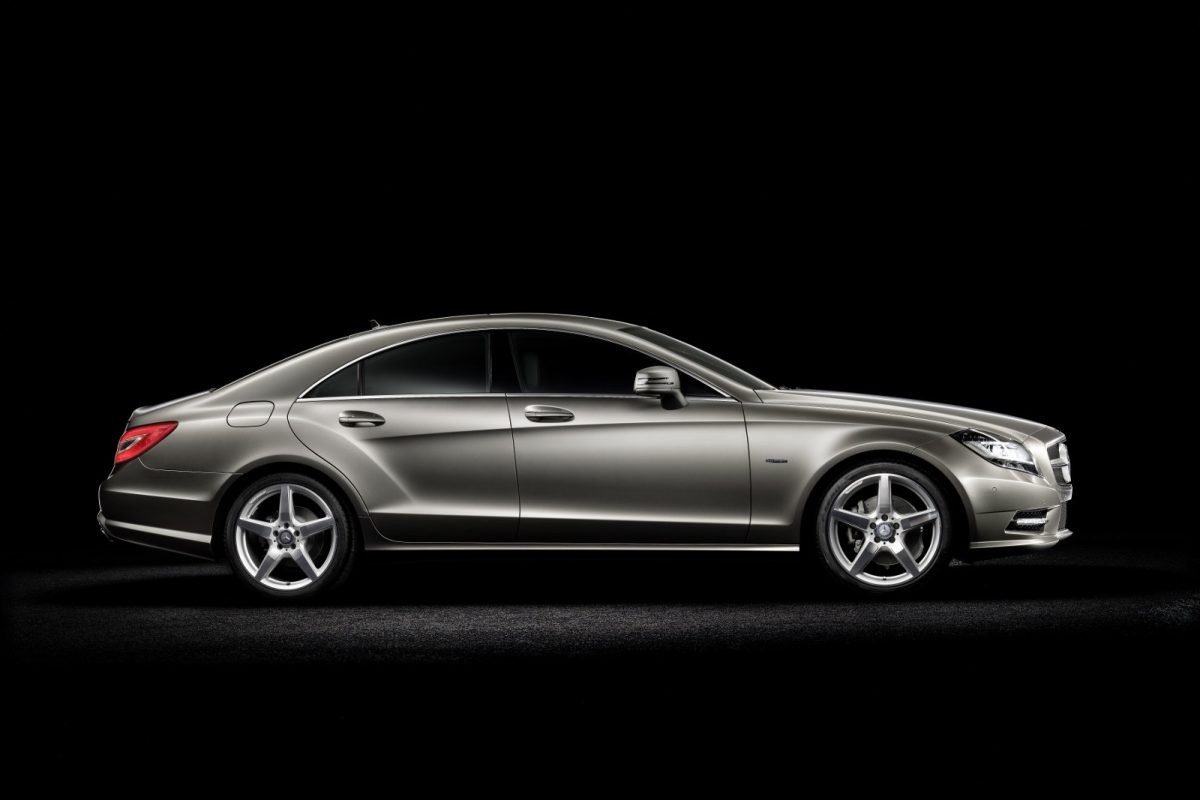 MERCEDES-BENZ