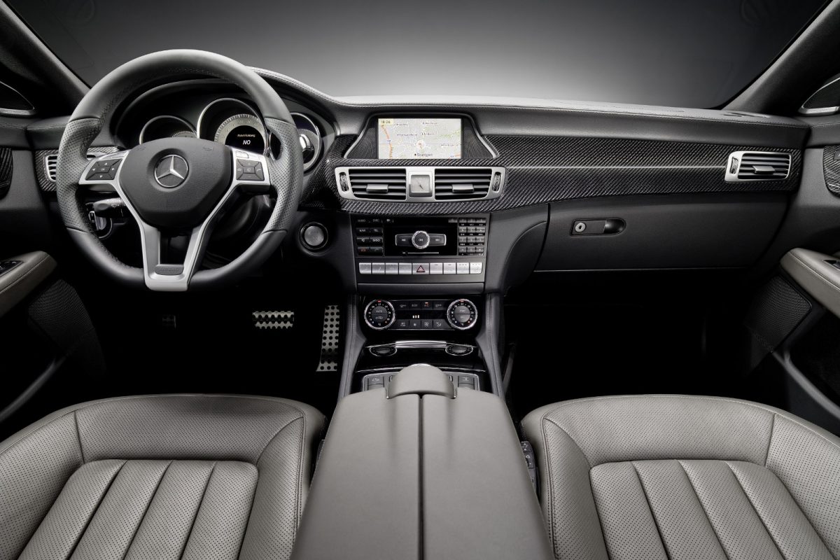 MERCEDES-BENZ