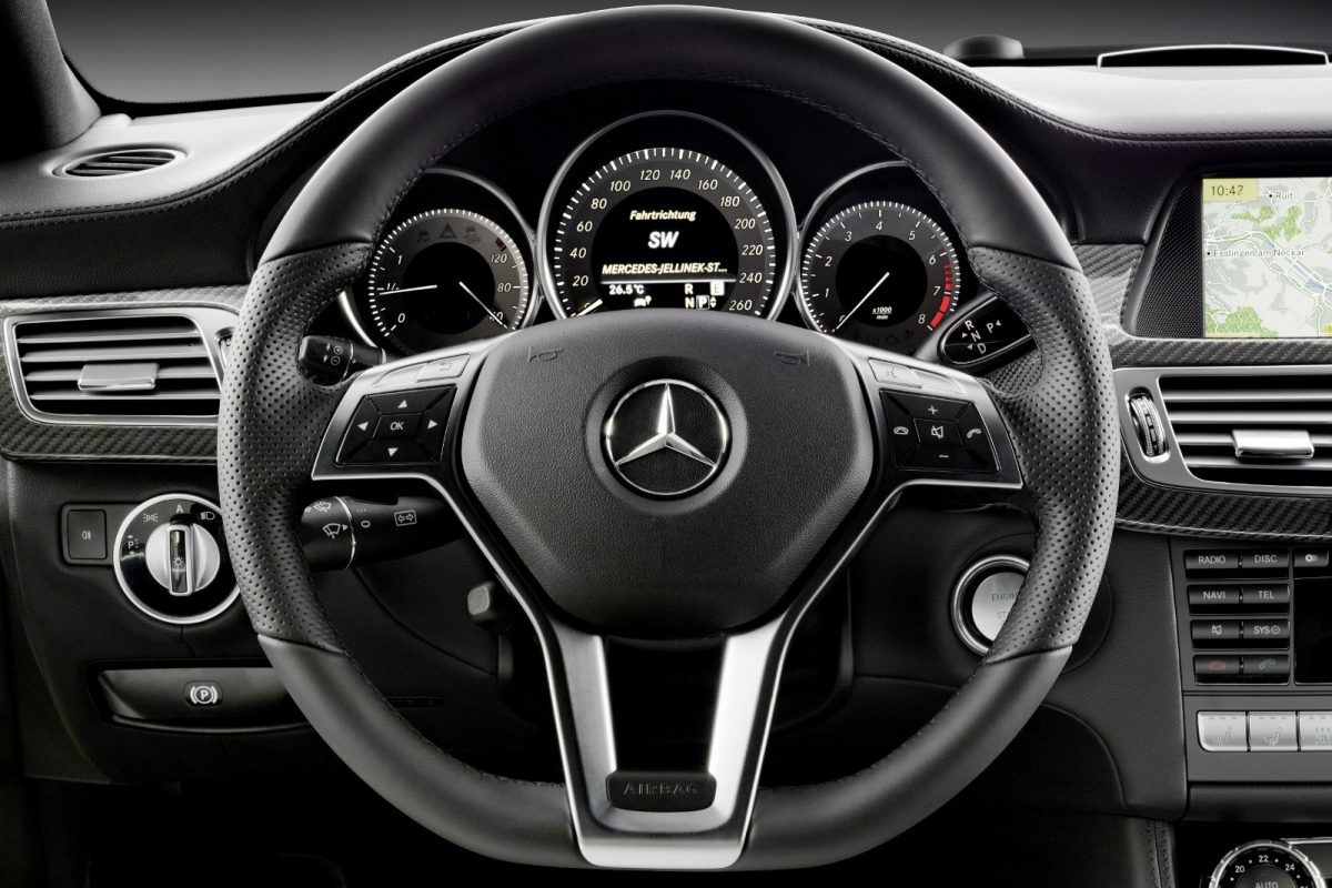 MERCEDES-BENZ