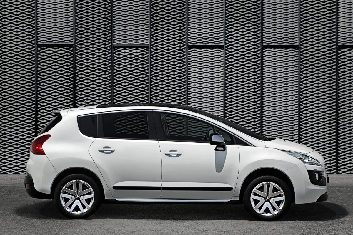 PEUGEOT