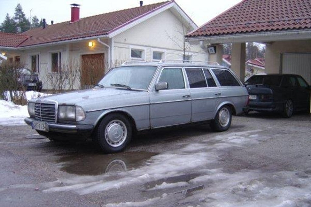MERCEDES-BENZ