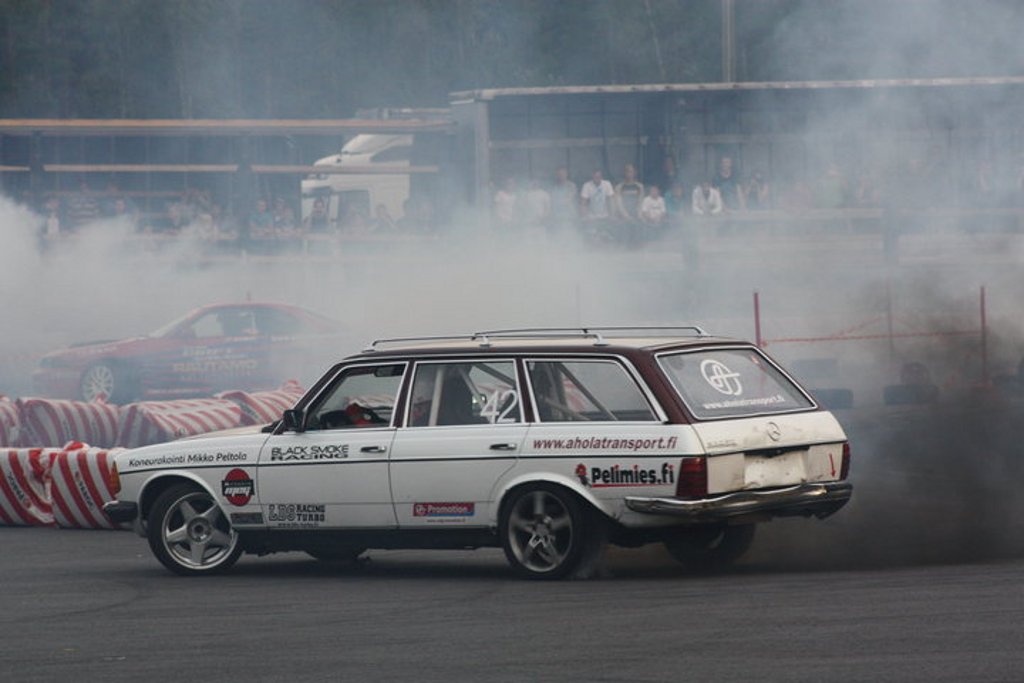MERCEDES-BENZ