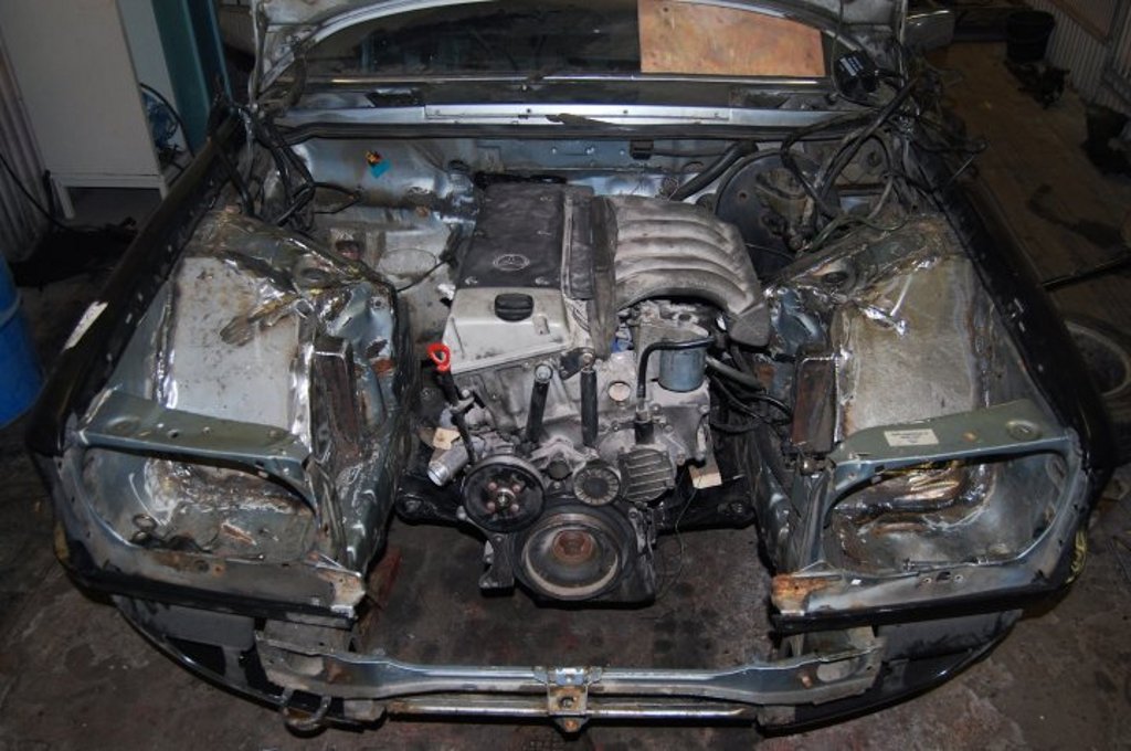 MERCEDES-BENZ