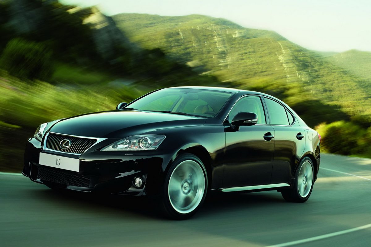 LEXUS