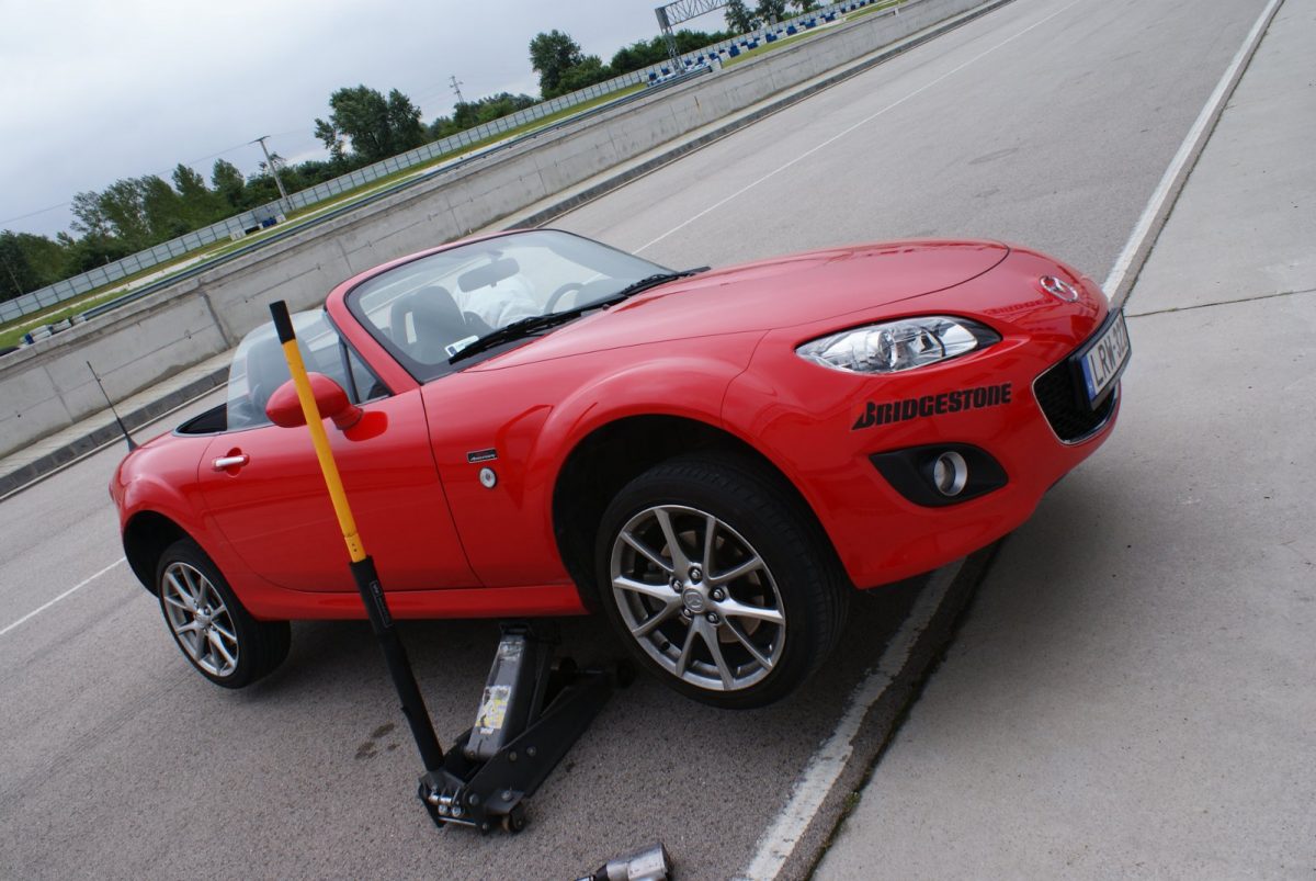 MAZDA