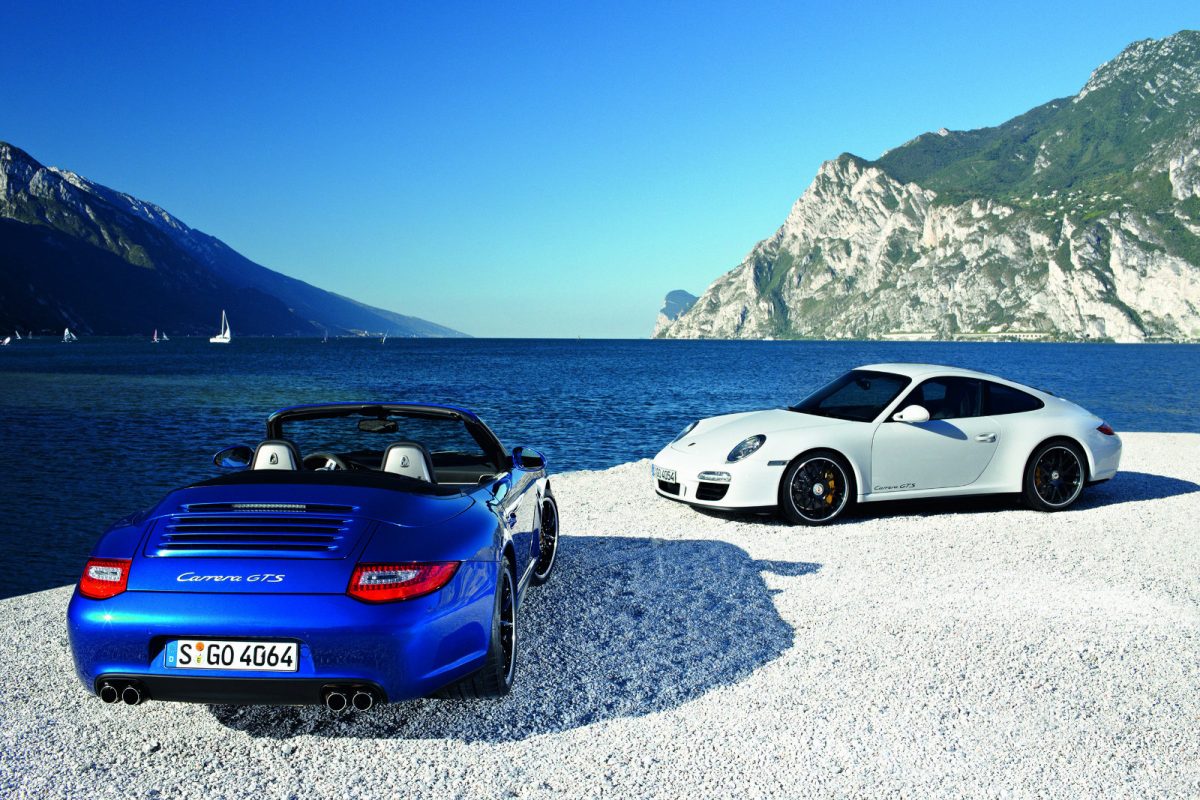 PORSCHE