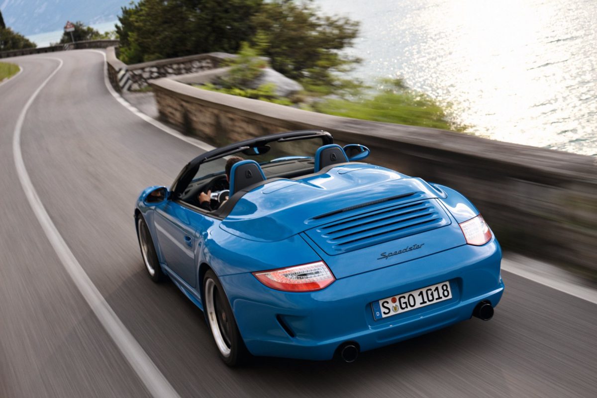 PORSCHE