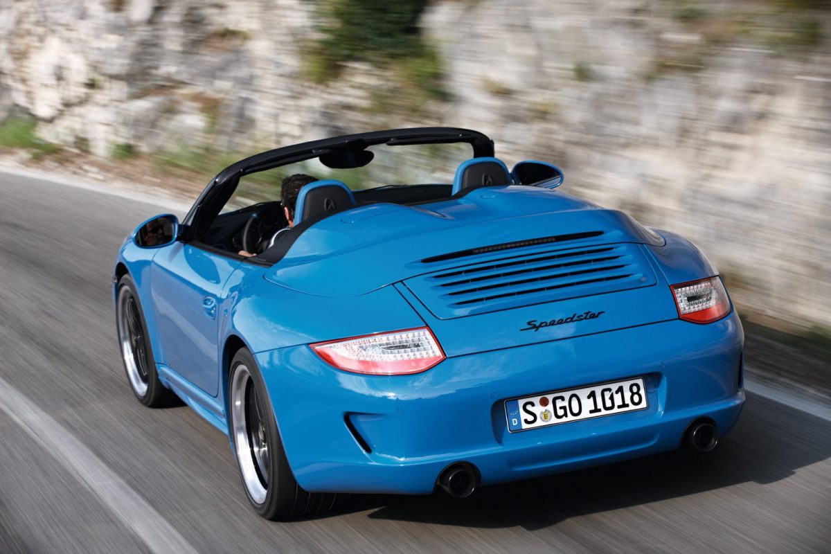 PORSCHE