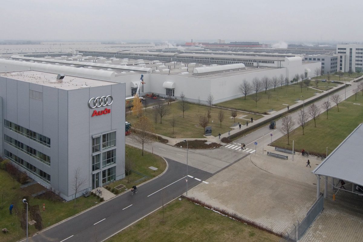 AUDI