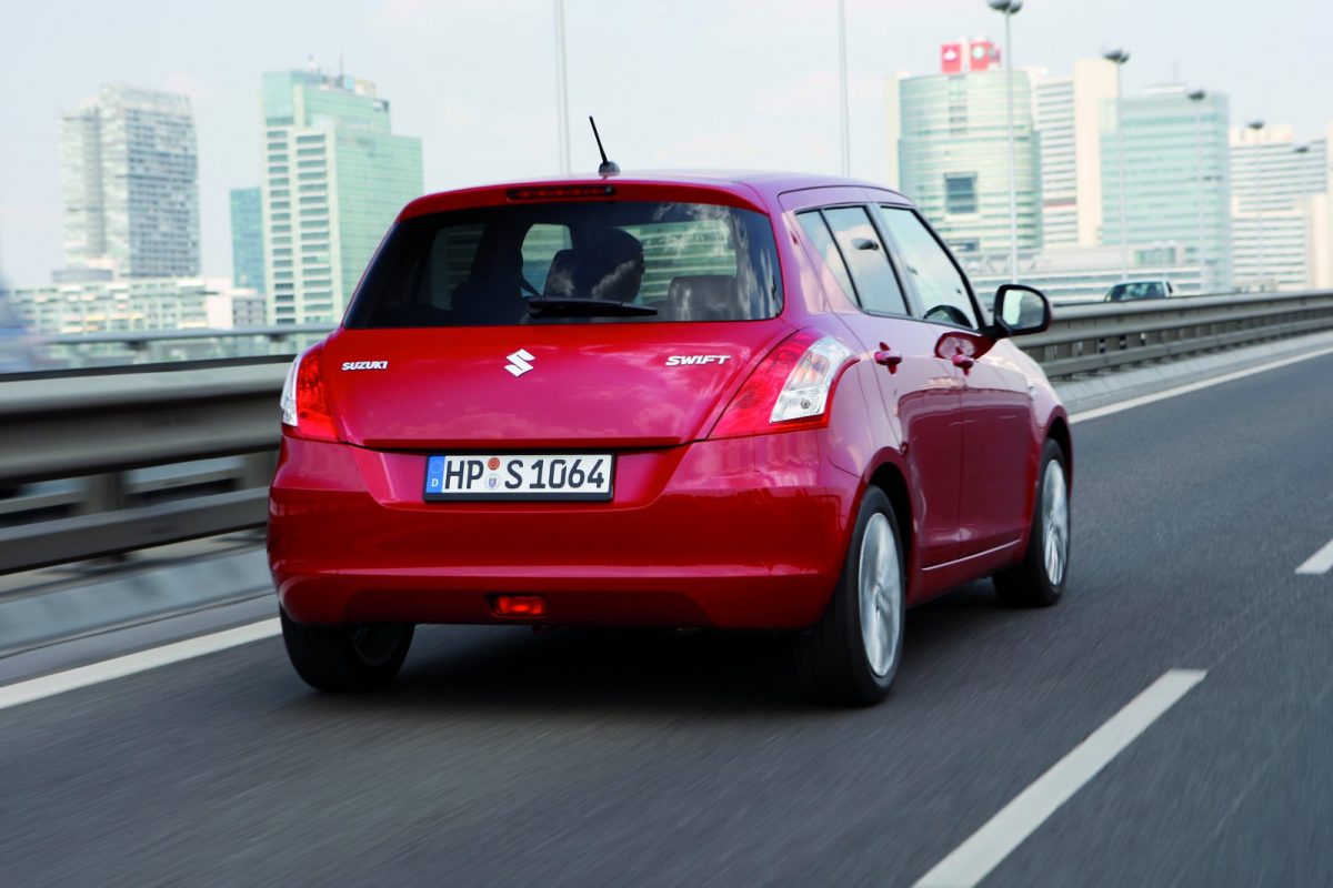 SUZUKI