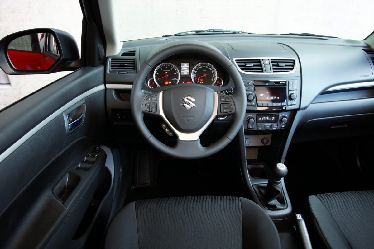 SUZUKI