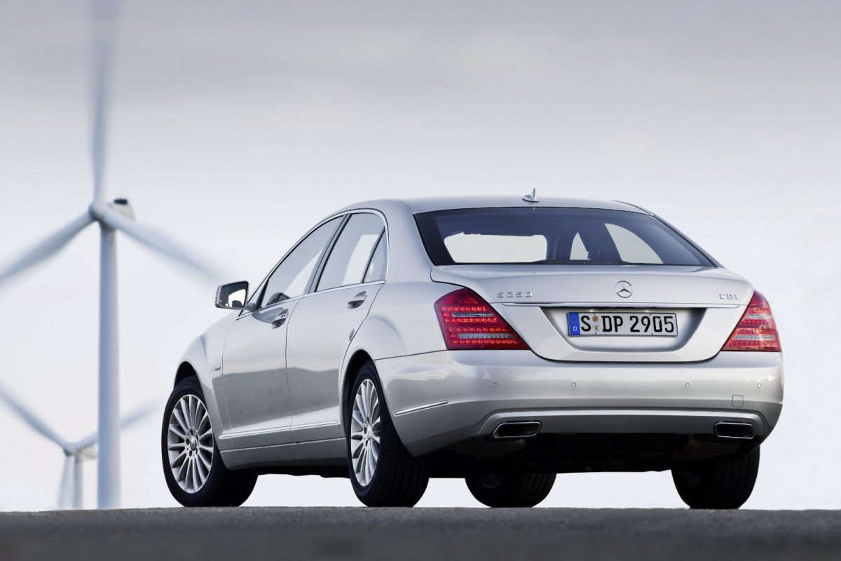 MERCEDES-BENZ