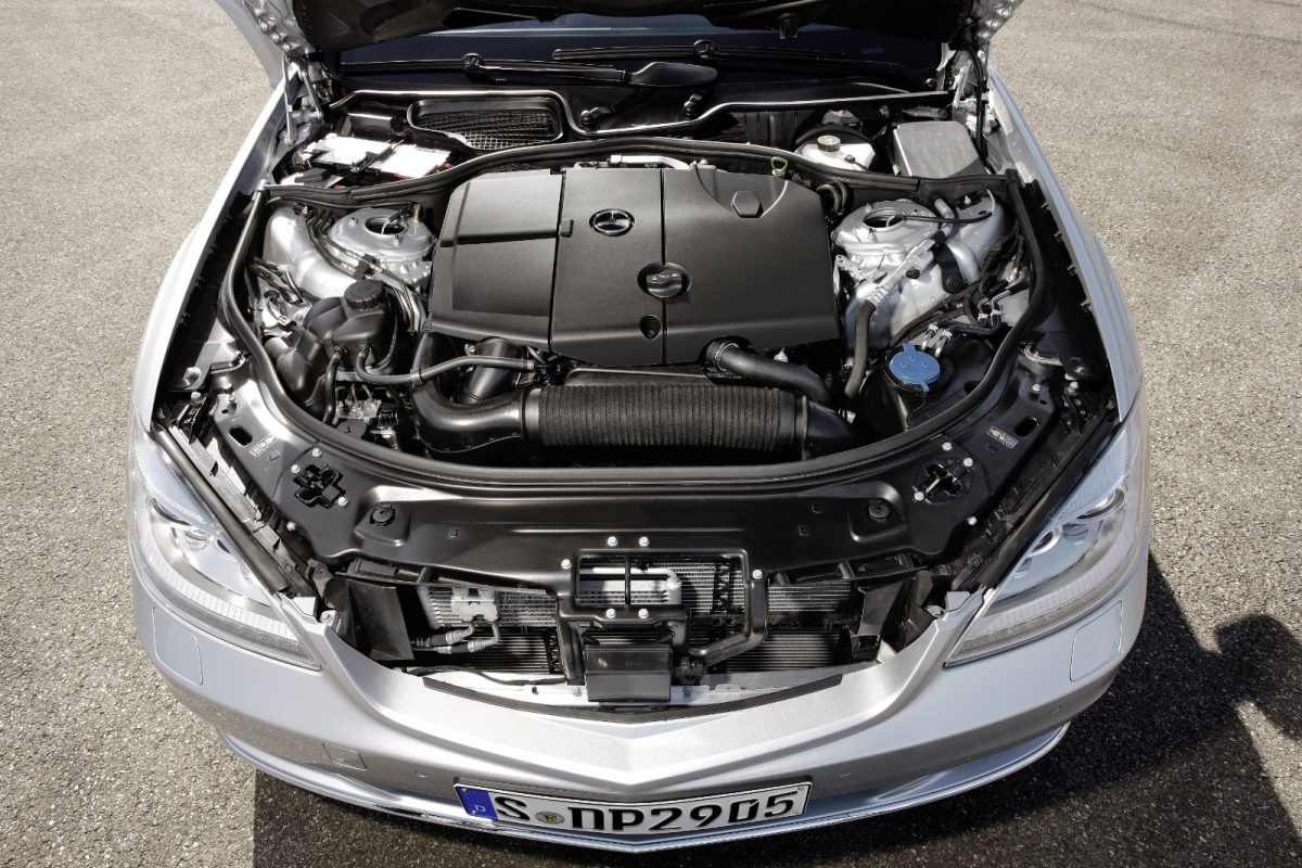 MERCEDES-BENZ