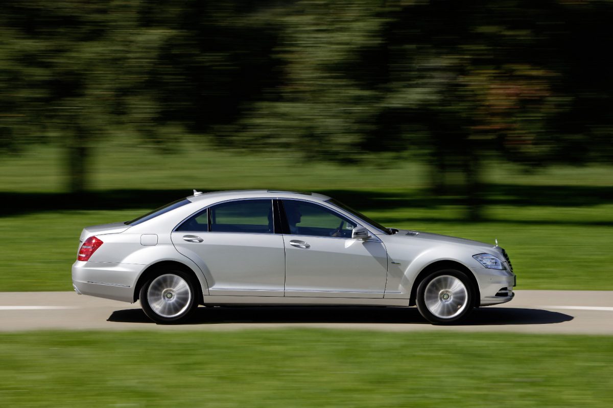 MERCEDES-BENZ
