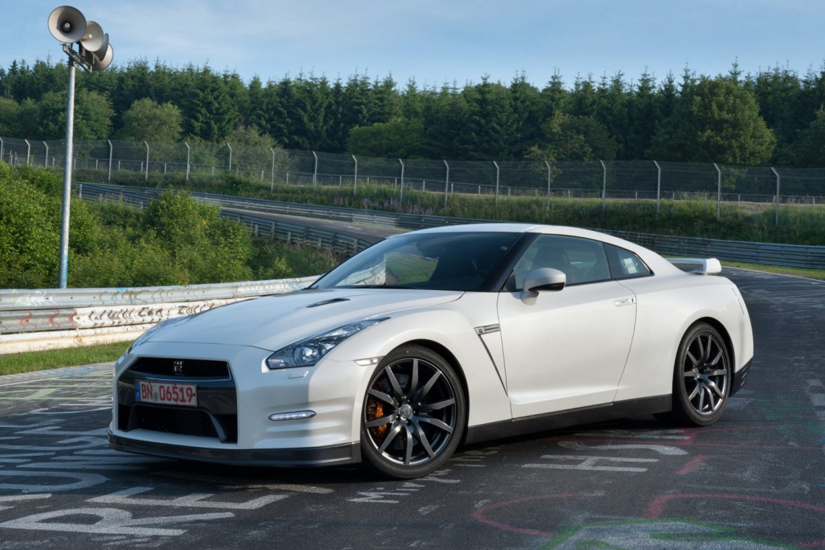 NISSAN GT-R