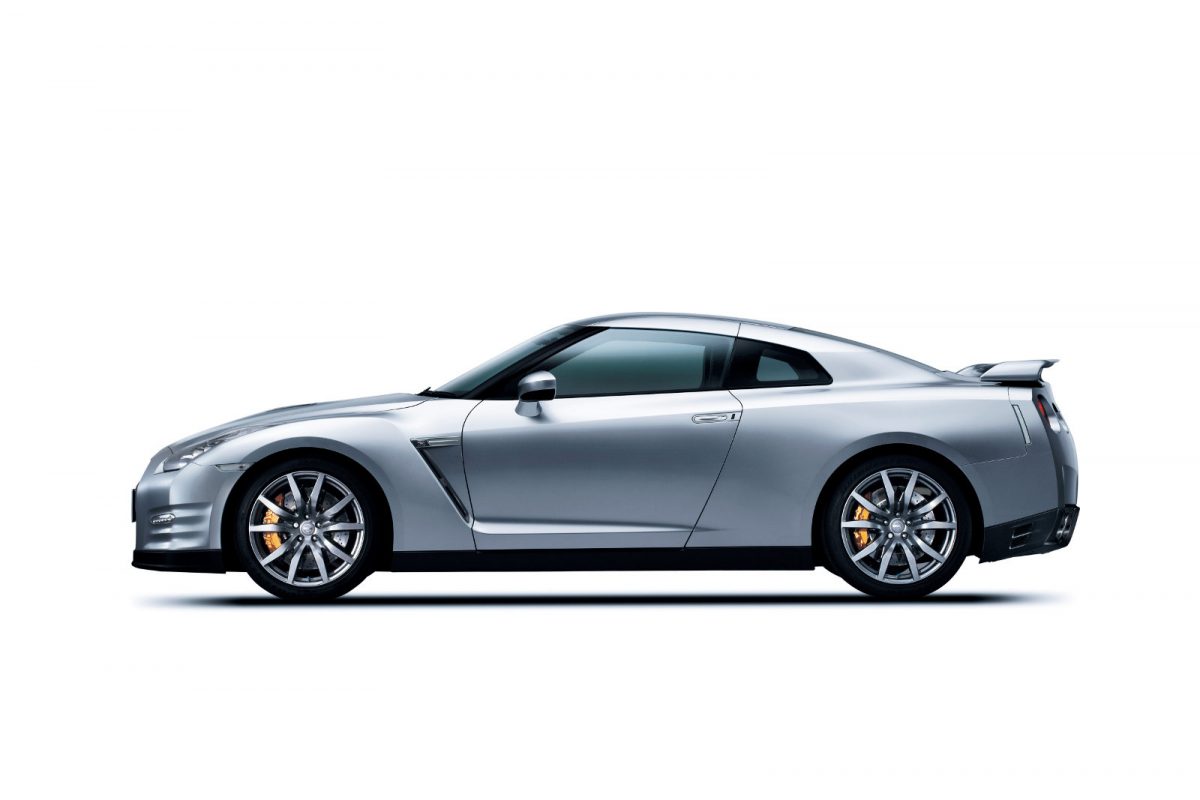 NISSAN GT-R