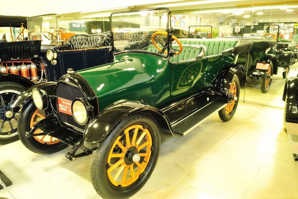CADILLAC