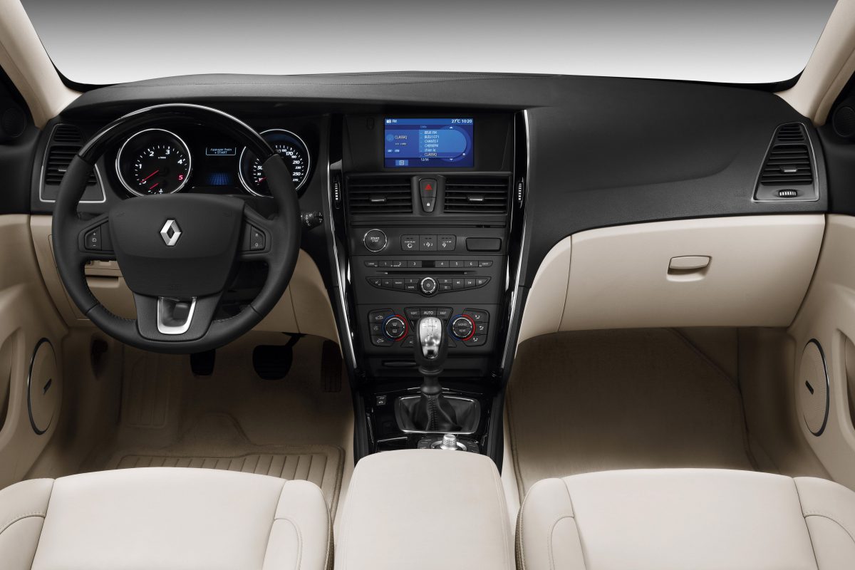 RENAULT