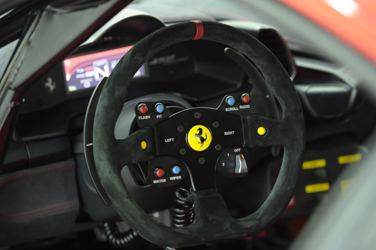 FERRARI 458