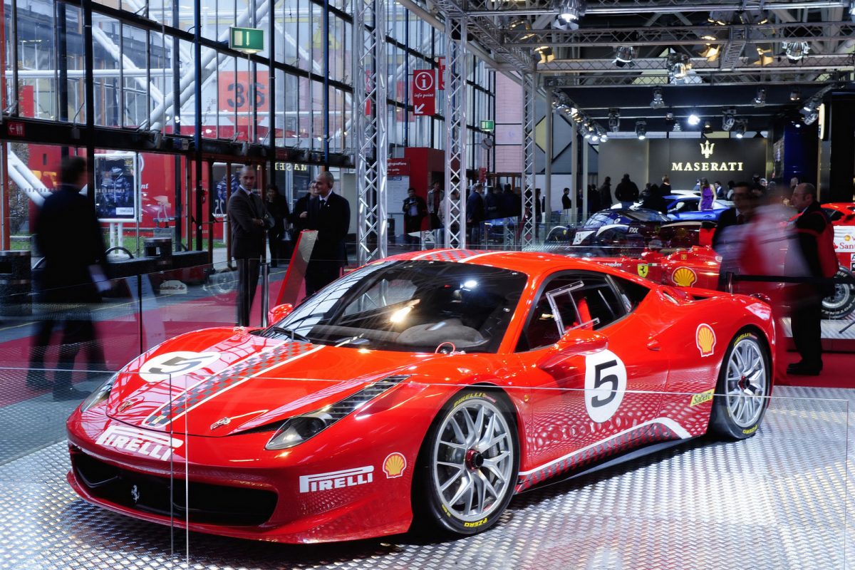 FERRARI 458