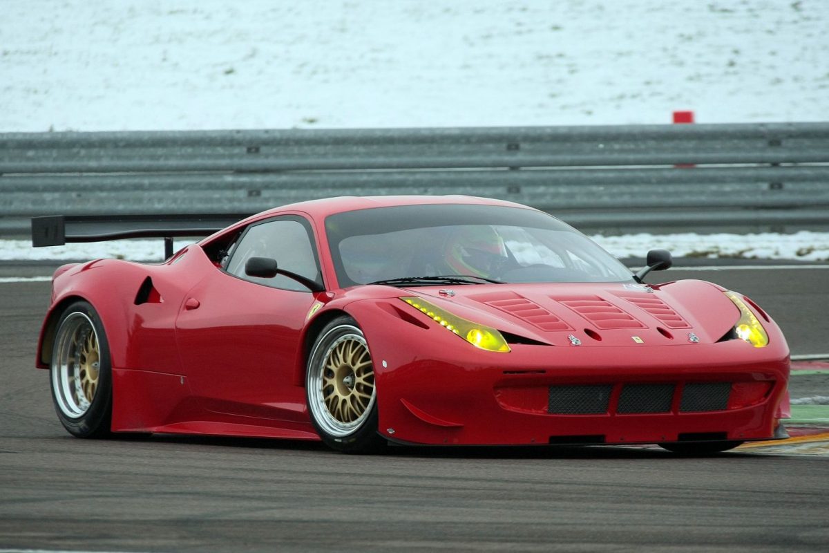 FERRARI 458