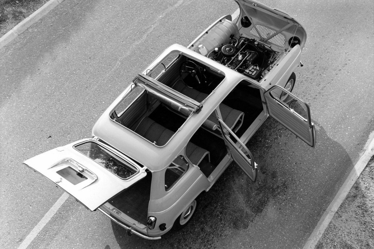 RENAULT R 4