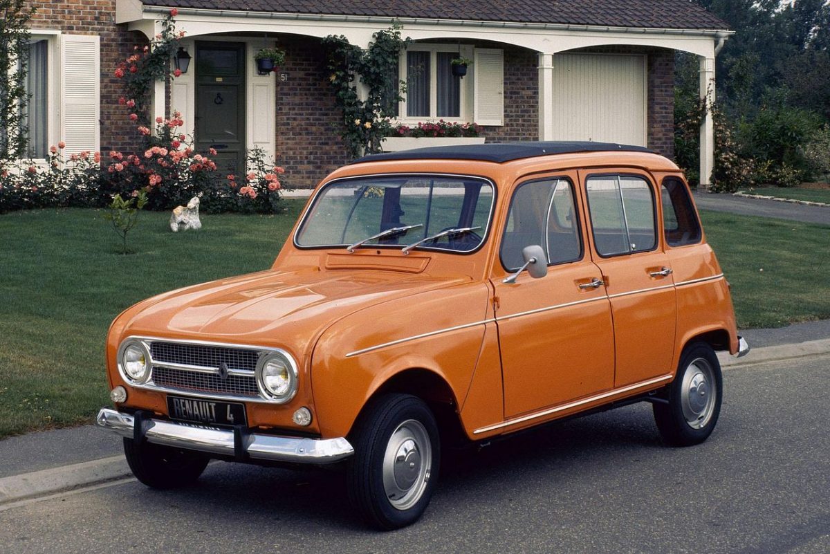 RENAULT R 4