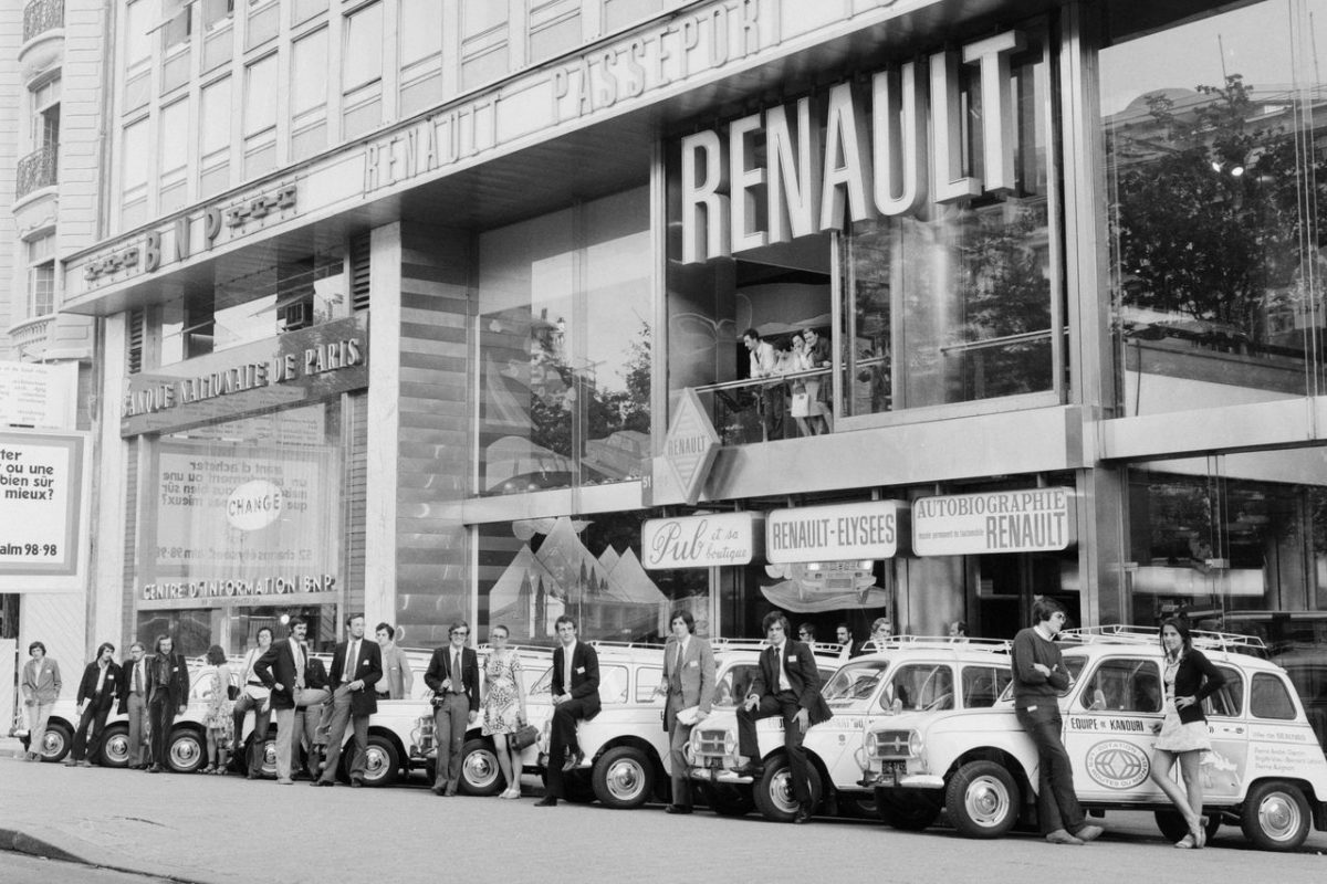 RENAULT R 4